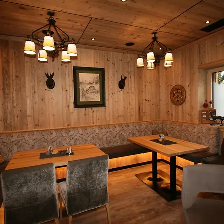 Apartment Erzherzog's Apts Kaiser Und Alpenlodge By Interhome