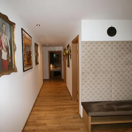 Erzherzog's Apts Kaiser Und Alpenlodge By Interhome Apartment Uderns